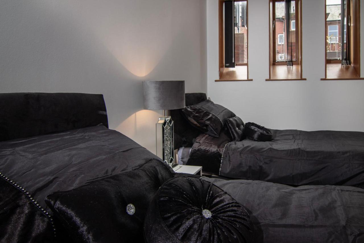Super Spacious Church Conversion Close To Tower Blackpool Kültér fotó